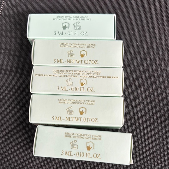 Valmont Vitality and Hydration - Picture 2 of 2